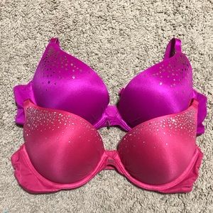 Victoria Secret plunge bra x2